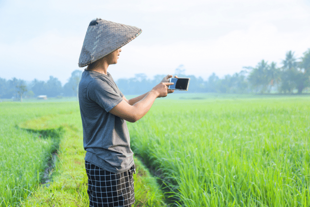 Smart Farming 4.0: Disrupsi Teknologi Pertanian Di Indonesia