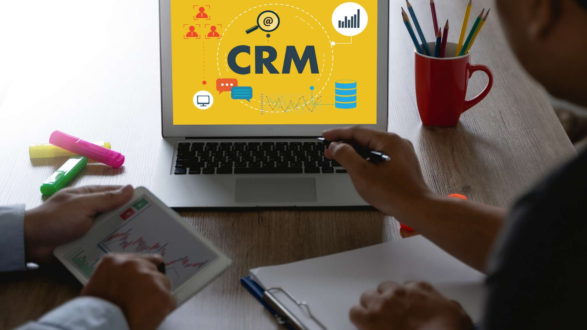 Review Zoho CRM Terbaru - Tantangan & Alternatif Sistem Lainnya